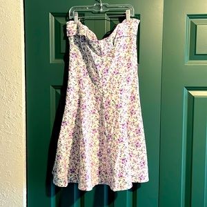 Betsy Johnson strapless cotton floral dress